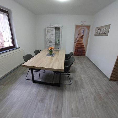 Modernes Appartement: Erfurt Autobahn Oasis Elxleben Exterior photo